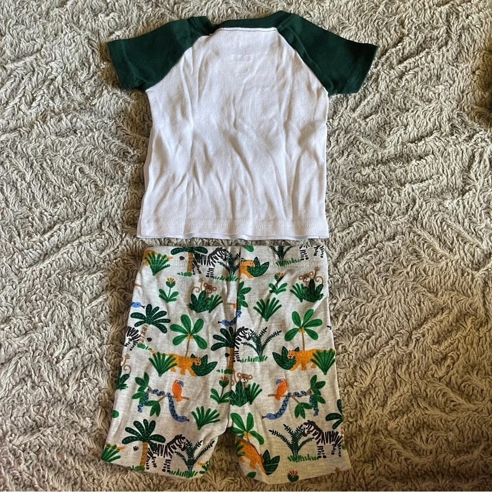 4 for 16$ PJ Place Hide and Seek Champion Infant Shirt and Short Set